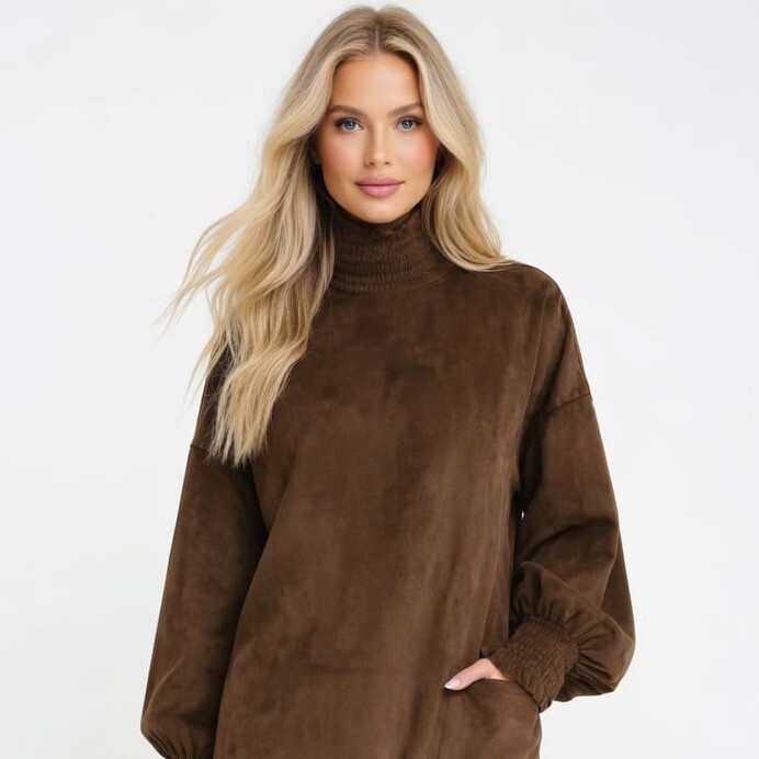 MOSS
Vestido en suedette con bolsillos
Talla XL